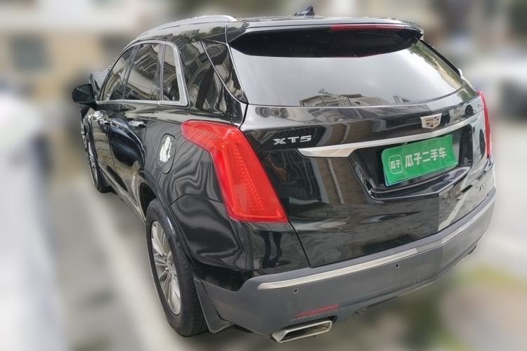 Used Cadillac XT5 2018 25T Luxury Model Rear Left 45 Deg