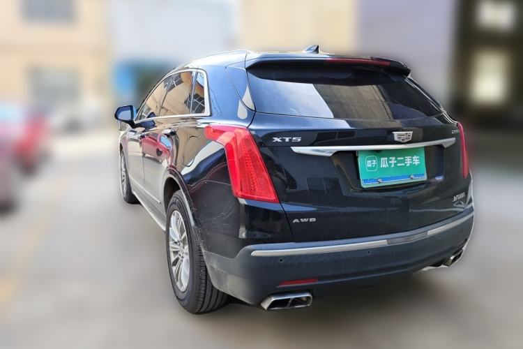 Used Cadillac XT5 2018 25T Luxury Model Rear Left 45 Deg