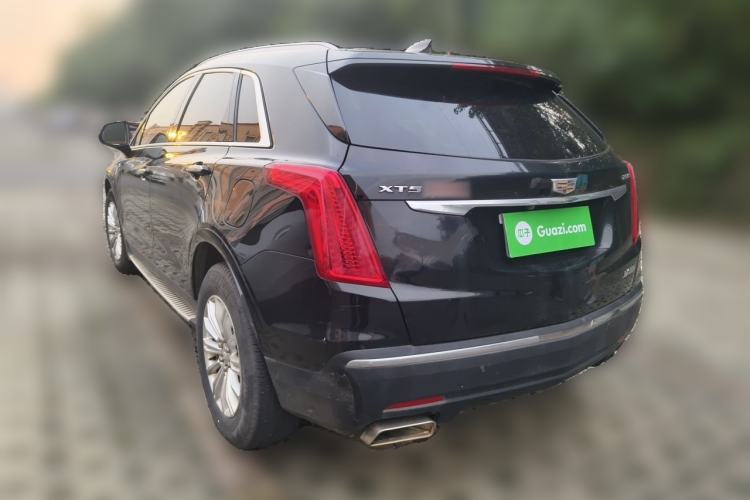 Used Cadillac XT5 2018 25T Tech Model Rear Left 45 Deg