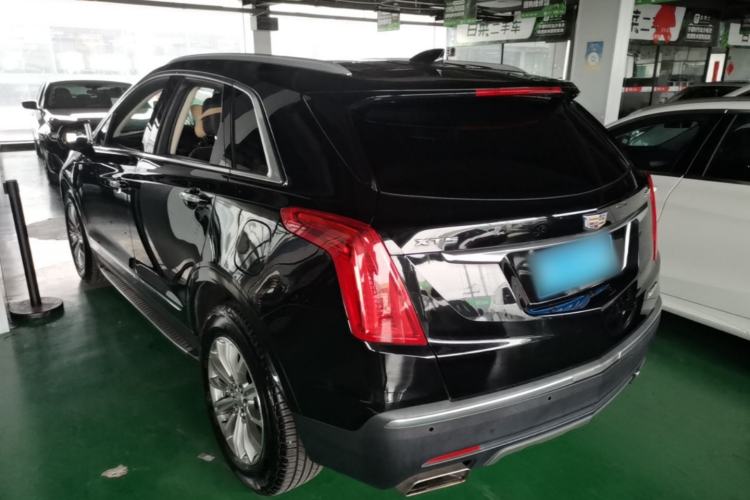 Used Cadillac XT5 2018 25T Luxury Model Rear Left 45 Deg