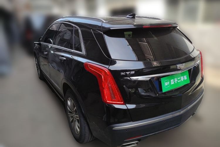 Used Cadillac XT5 2018 25T Luxury Model Rear Left 45 Deg
