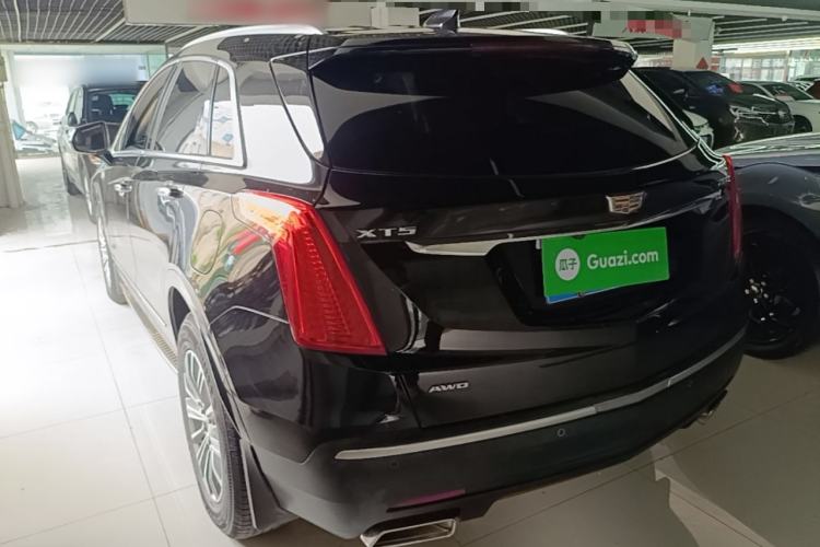 Used Cadillac XT5 2018 28T Four-Wheel Drive Luxury Model Rear Left 45 Deg