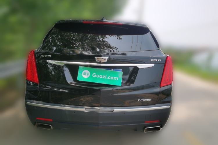 Used Cadillac XT5 2018 25T Luxury Model Rear