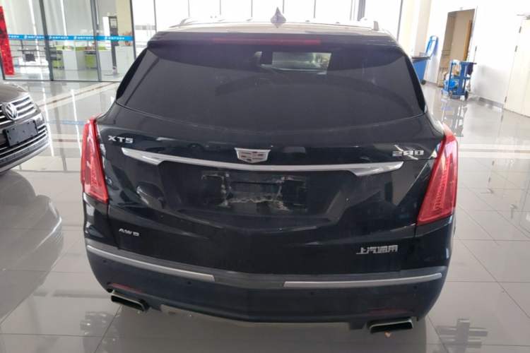 Used Cadillac XT5 2018 28T Four-Wheel Drive Luxury Model Rear