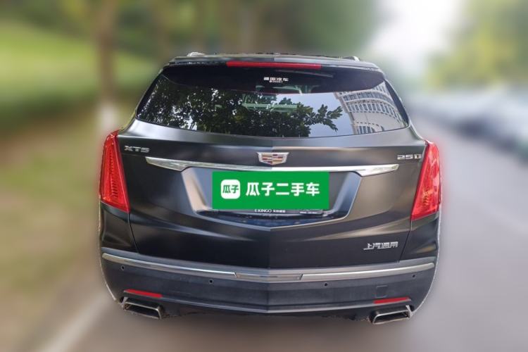 Used Cadillac XT5 2018 25T Luxury Model Rear
