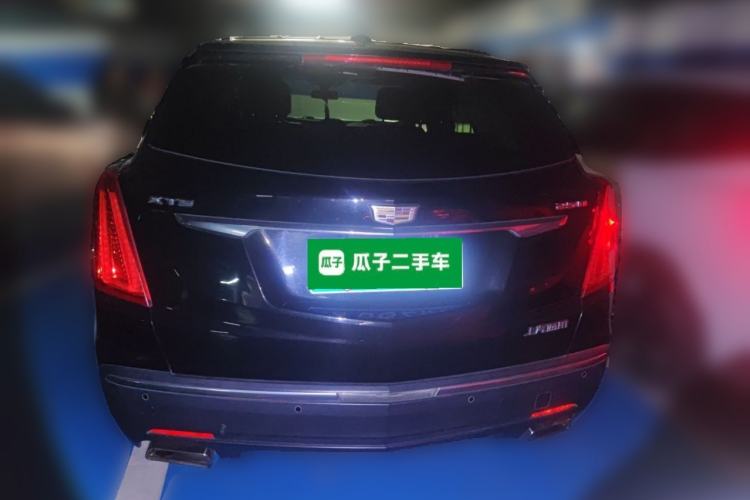 Used Cadillac XT5 2018 25T Luxury Model Rear