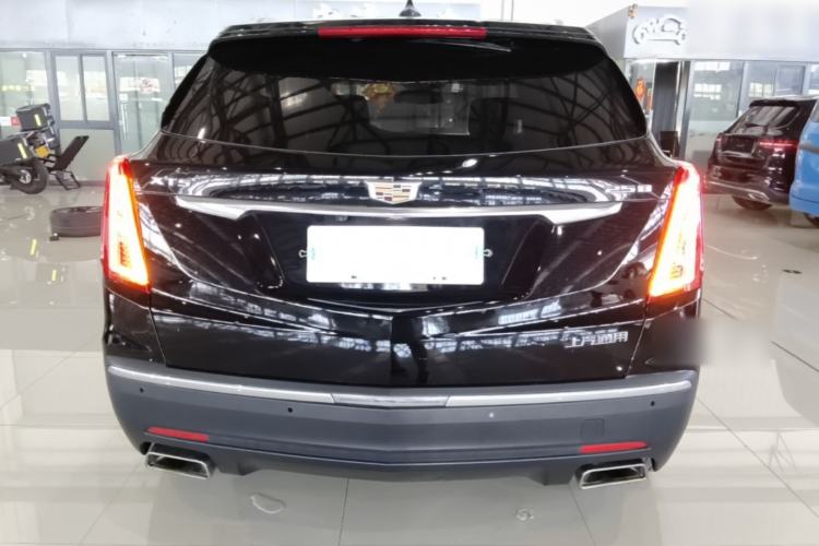 Used Cadillac XT5 2018 25T Luxury Model Rear