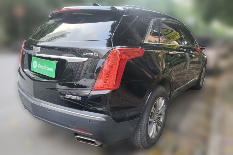 Used Cadillac XT5 2018 25T Luxury Model Rear Right 45 Deg