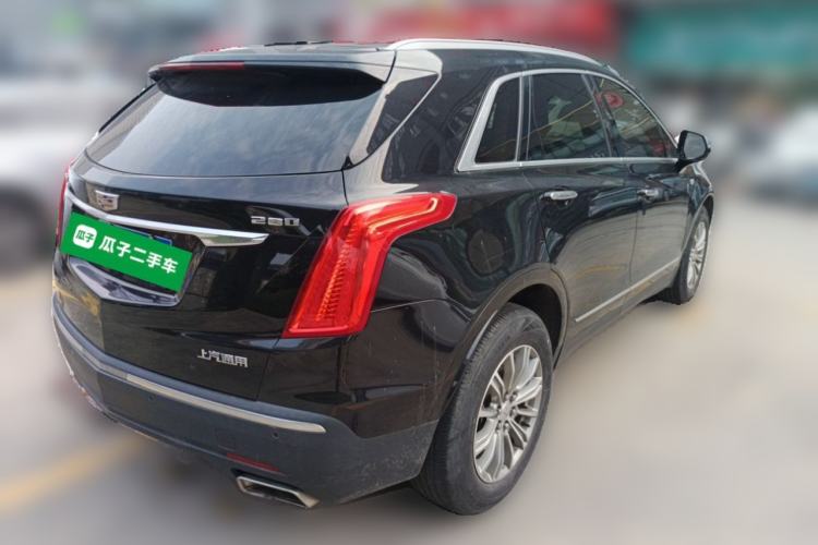 Used Cadillac XT5 2018 25T Luxury Model Rear Right 45 Deg