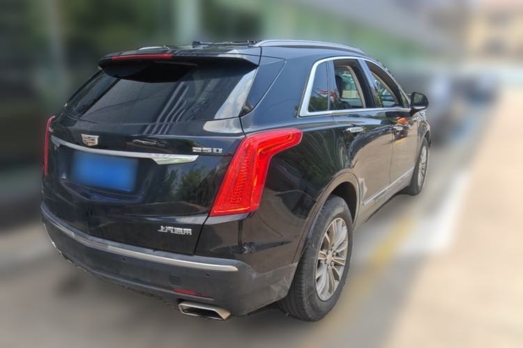 Used Cadillac XT5 2018 25T Luxury Model Rear Right 45 Deg