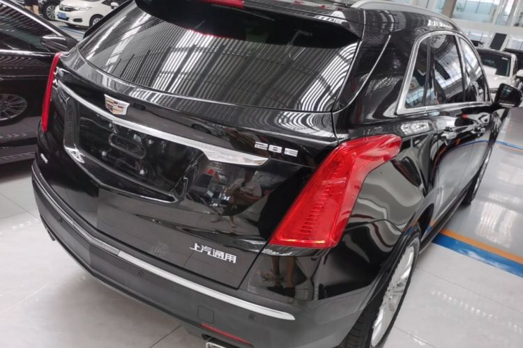 Used Cadillac XT5 2018 28E Four-Wheel Drive Tech Version Rear Right 45 Deg