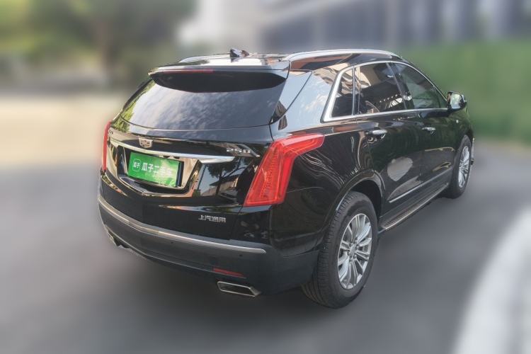 Used Cadillac XT5 2018 25T Luxury Model Rear Right 45 Deg