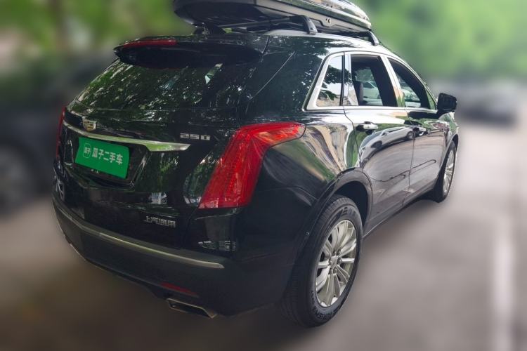Used Cadillac XT5 2018 25T Tech Model Rear Right 45 Deg