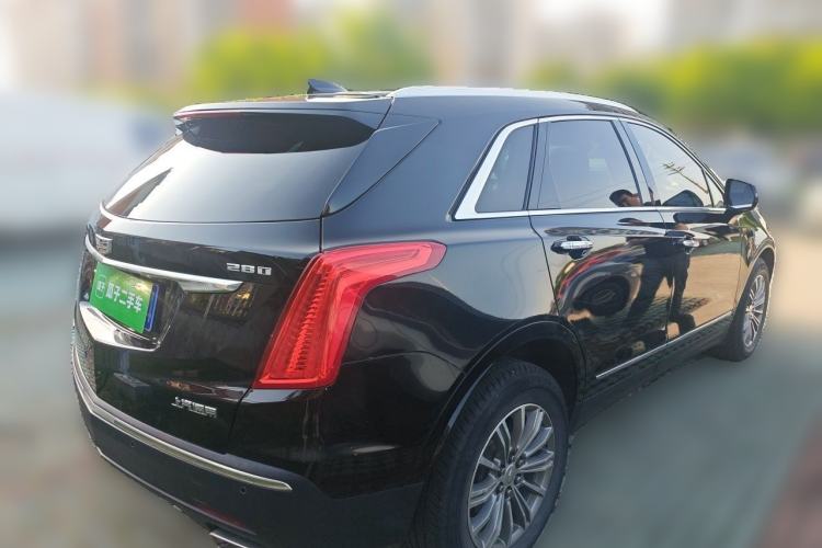Used Cadillac XT5 2018 28T Four-Wheel Drive Luxury Model Rear Right 45 Deg