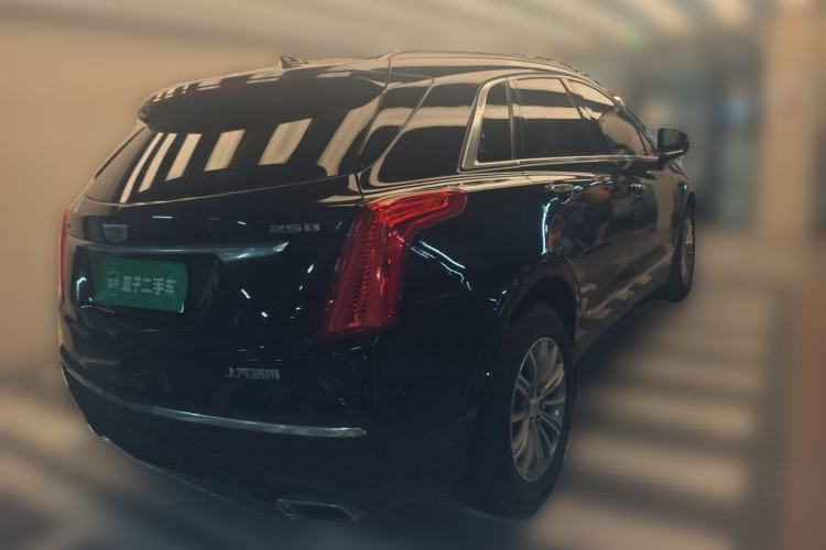 Used Cadillac XT5 2018 25T Luxury Model Rear Right 45 Deg