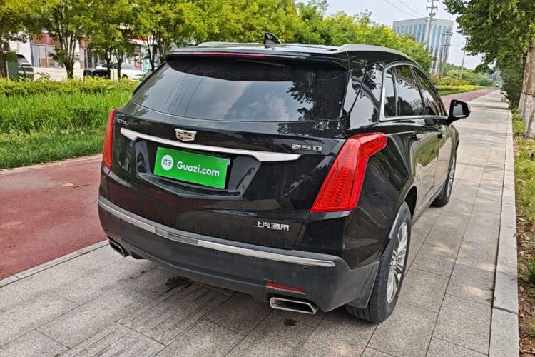 Used Cadillac XT5 2018 25T Luxury Model Rear Right 45 Deg