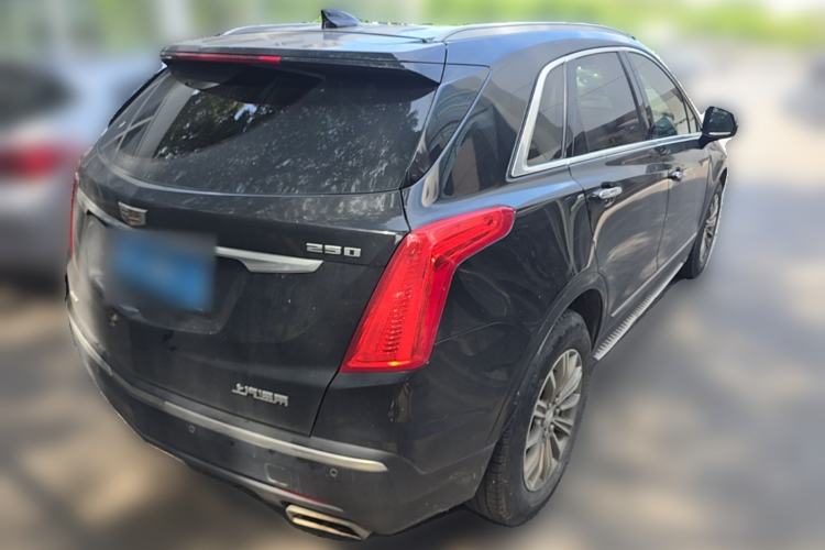 Used Cadillac XT5 2018 25T Luxury Model Rear Right 45 Deg