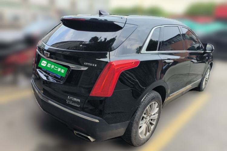 Used Cadillac XT5 2018 25T Luxury Model Rear Right 45 Deg
