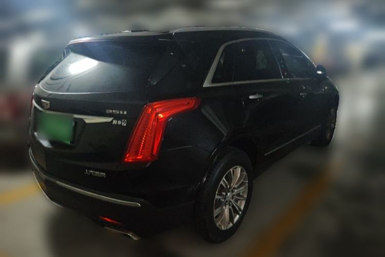 Used Cadillac XT5 2018 25T Luxury Model Rear Right 45 Deg