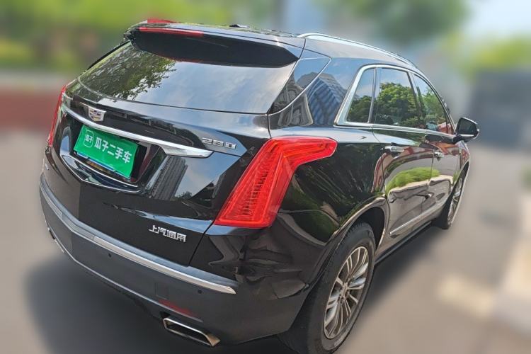 Used Cadillac XT5 2018 28T Four-Wheel Drive Luxury Model Rear Right 45 Deg
