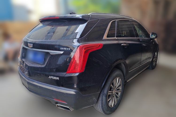 Used Cadillac XT5 2018 25T Luxury Model Rear Right 45 Deg