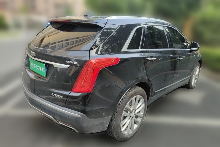 Used Cadillac XT5 2018 28E 4x4 Platinum Edition Rear Right 45 Deg