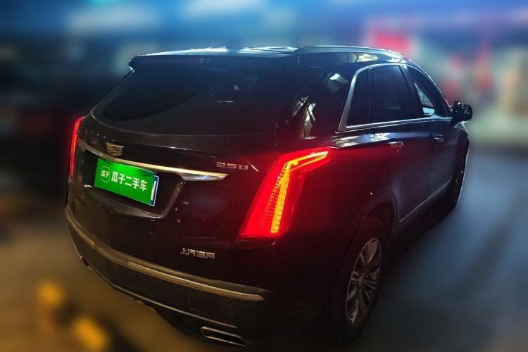 Used Cadillac XT5 2018 25T Luxury Model Rear Right 45 Deg