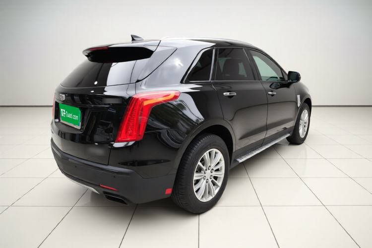 Used Cadillac XT5 2018 28T Four-Wheel Drive Luxury Model Rear Right 45 Deg