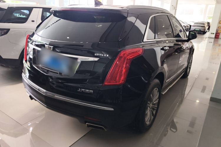 Used Cadillac XT5 2018 25T Luxury Model Rear Right 45 Deg