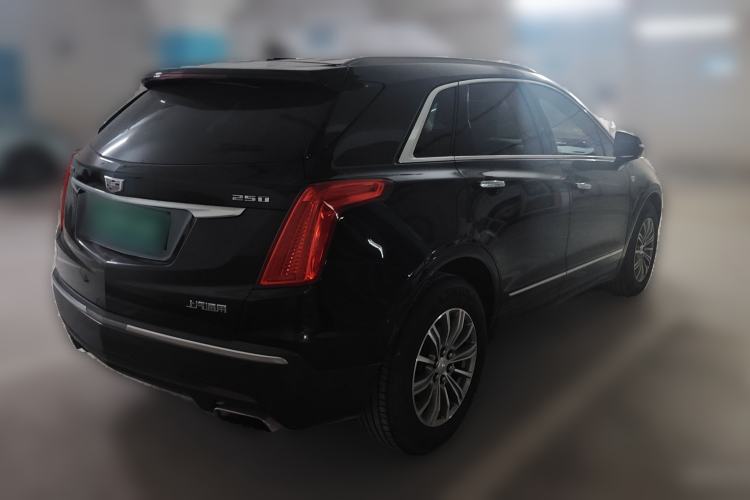 Used Cadillac XT5 2018 25T Luxury Model Rear Right 45 Deg