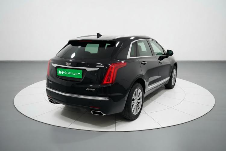 Used Cadillac XT5 2018 25T Luxury Model Rear Right 45 Deg
