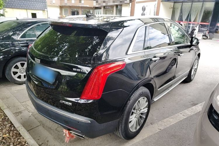 Used Cadillac XT5 2018 28T Four-Wheel Drive Luxury Model Rear Right 45 Deg