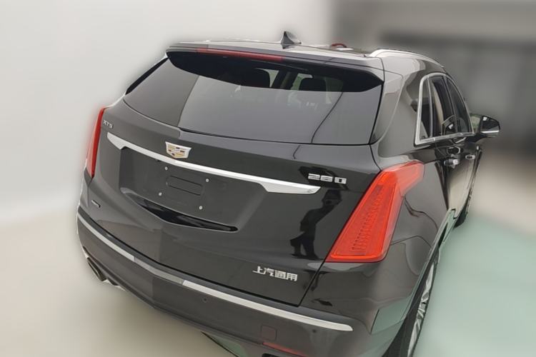 Used Cadillac XT5 2018 28T Four-Wheel Drive Luxury Model Rear Right 45 Deg