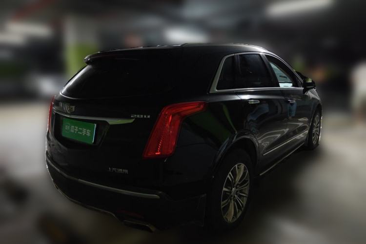 Used Cadillac XT5 2018 28T Four-Wheel Drive Luxury Model Rear Right 45 Deg