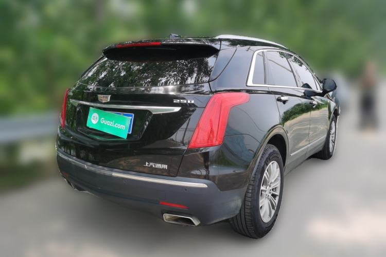 Used Cadillac XT5 2018 25T Luxury Model Rear Right 45 Deg