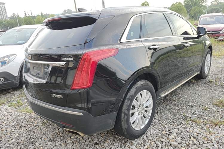 Used Cadillac XT5 2018 28E Four-Wheel Drive Tech Version Rear Right 45 Deg