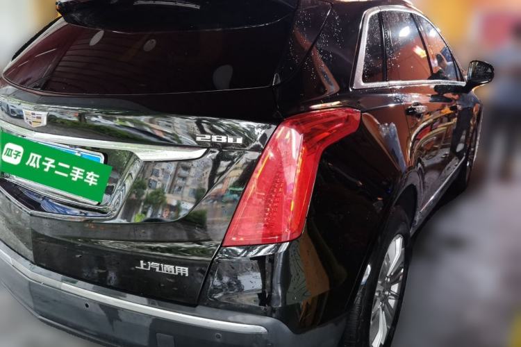 Used Cadillac XT5 2018 28T Four-Wheel Drive Luxury Model Rear Right 45 Deg