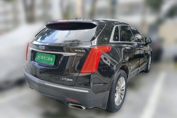 Used Cadillac XT5 2018 25T Luxury Model Rear Right 45 Deg