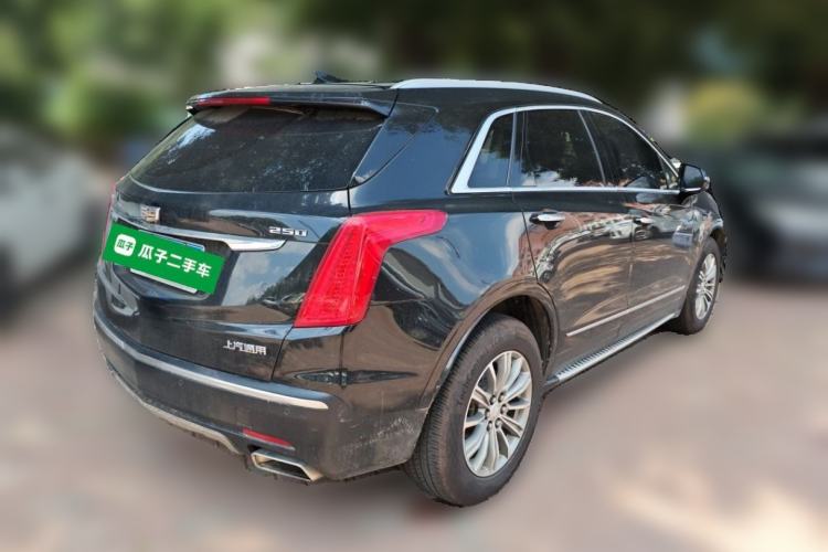 Used Cadillac XT5 2018 25T Luxury Model Rear Right 45 Deg