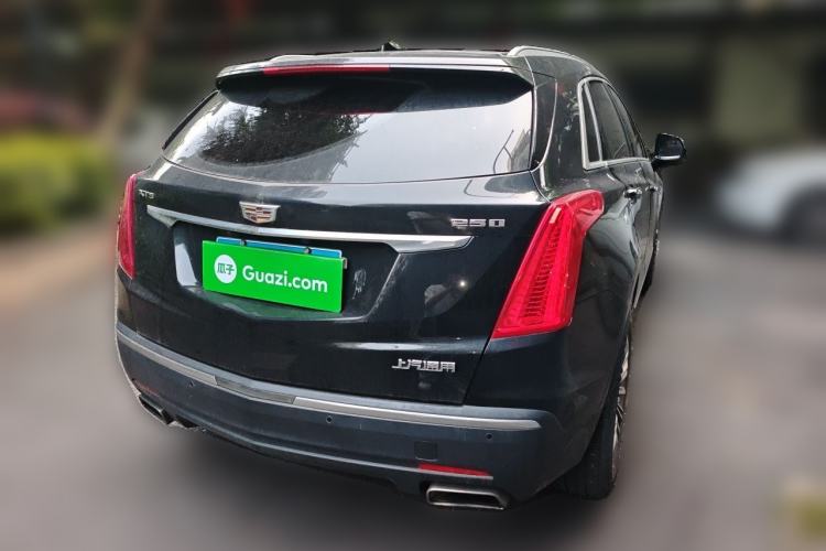 Used Cadillac XT5 2018 25T Luxury Model Rear Right 45 Deg