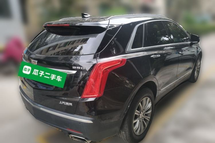 Used Cadillac XT5 2018 25T Luxury Model Rear Right 45 Deg