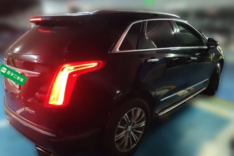 Used Cadillac XT5 2018 28T Four-Wheel Drive Luxury Model Rear Right 45 Deg