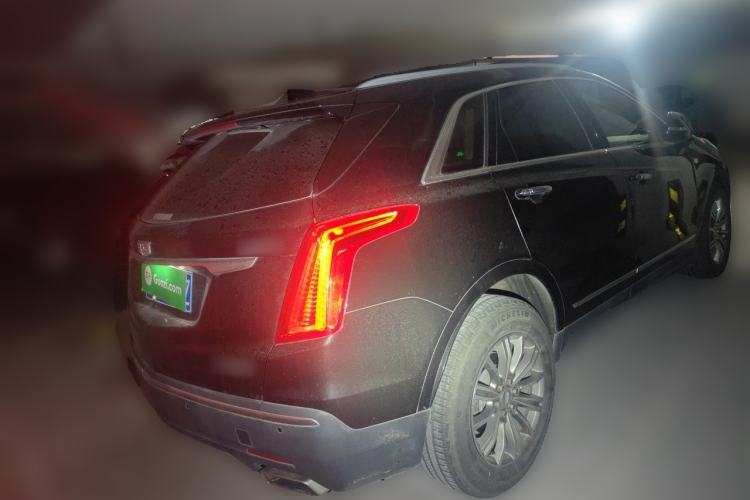 Used Cadillac XT5 2018 25T Luxury Model Rear Right 45 Deg