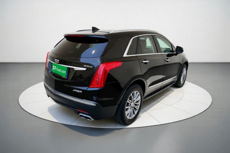 Used Cadillac XT5 2018 25T Luxury Model Rear Right 45 Deg
