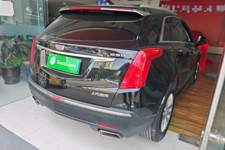 Used Cadillac XT5 2018 25T Luxury Model Rear Right 45 Deg
