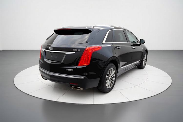 Used Cadillac XT5 2018 25T Luxury Model Rear Right 45 Deg