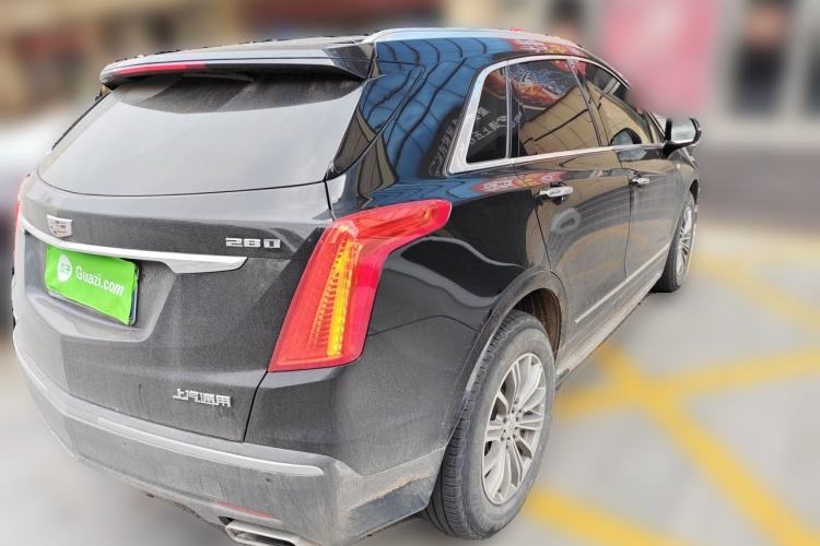 Used Cadillac XT5 2018 28T Four-Wheel Drive Luxury Model Rear Right 45 Deg
