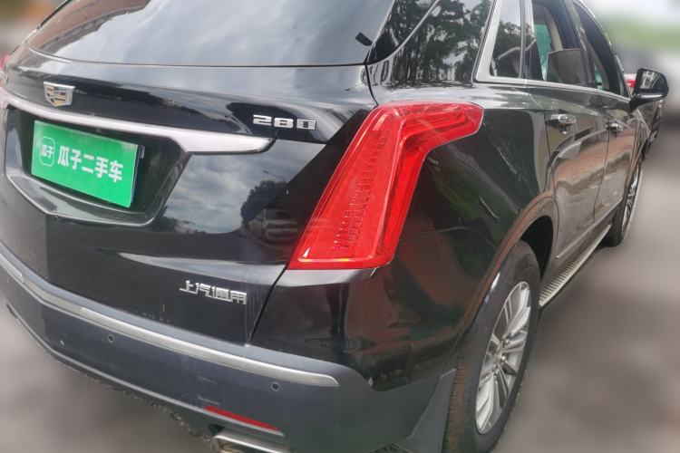 Used Cadillac XT5 2018 25T Luxury Model Rear Right 45 Deg