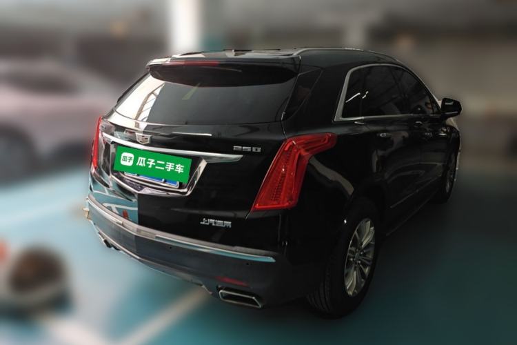 Used Cadillac XT5 2018 25T Luxury Model Rear Right 45 Deg