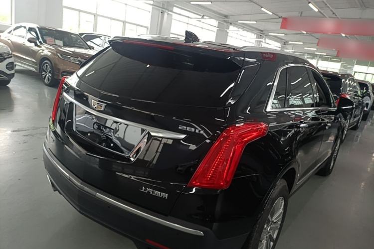 Used Cadillac XT5 2018 28T Four-Wheel Drive Luxury Model Rear Right 45 Deg